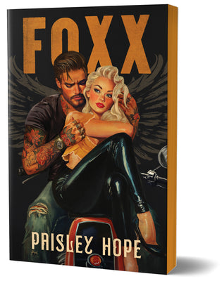 Cover Image for Foxx (Deluxe Edition) -- Paisley Hope, Paperback