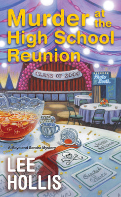 Cover Image for Murder at the High School Reunion -- Lee Hollis, Mass Market Paperback