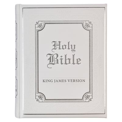 Cover Image for KJV Family Bible (Faux Leather Padded Hardcover, White) -- Christian Art Gifts, Imitation Leather