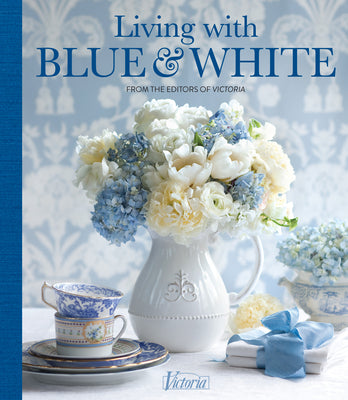 Cover Image for Living with Blue & White -- Jordan Marxer, Hardcover