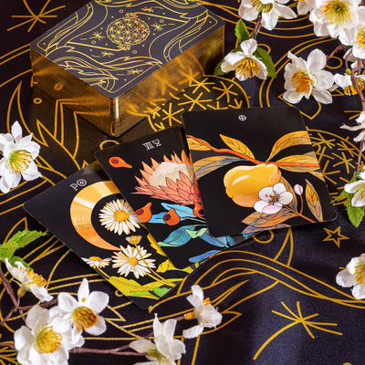 Cover Image for Botanica: The Tarot Deck about the Language of Flowers -- Kevin Jay Stanton, Hardcover
